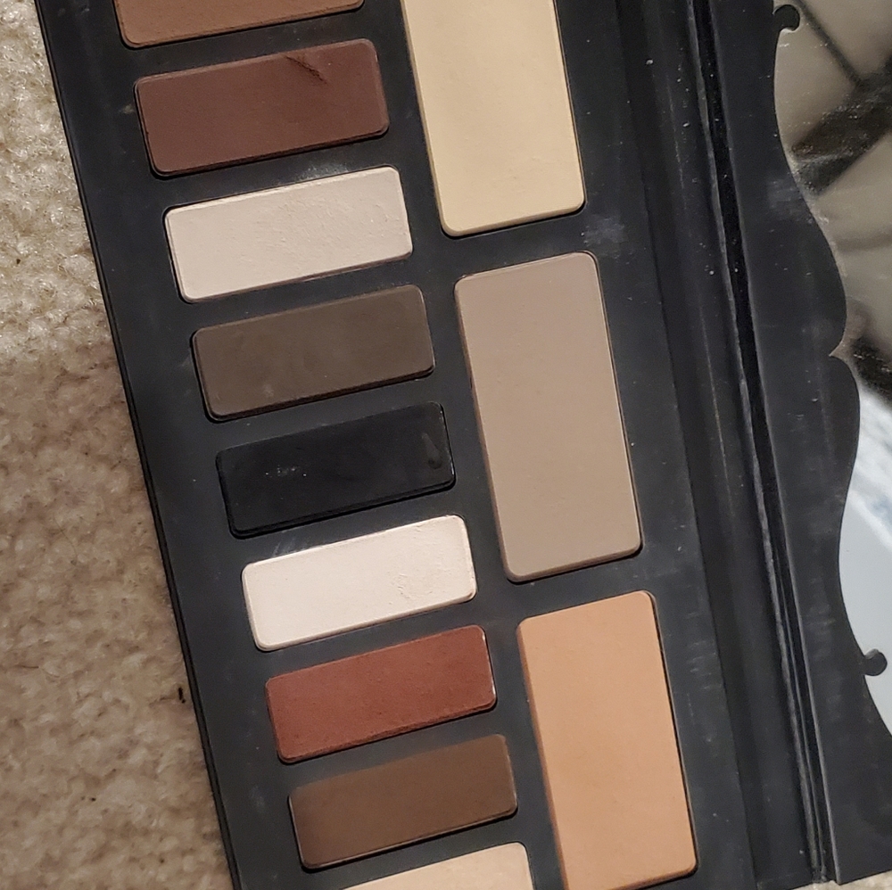 Kat Von D Shade and Light Palette